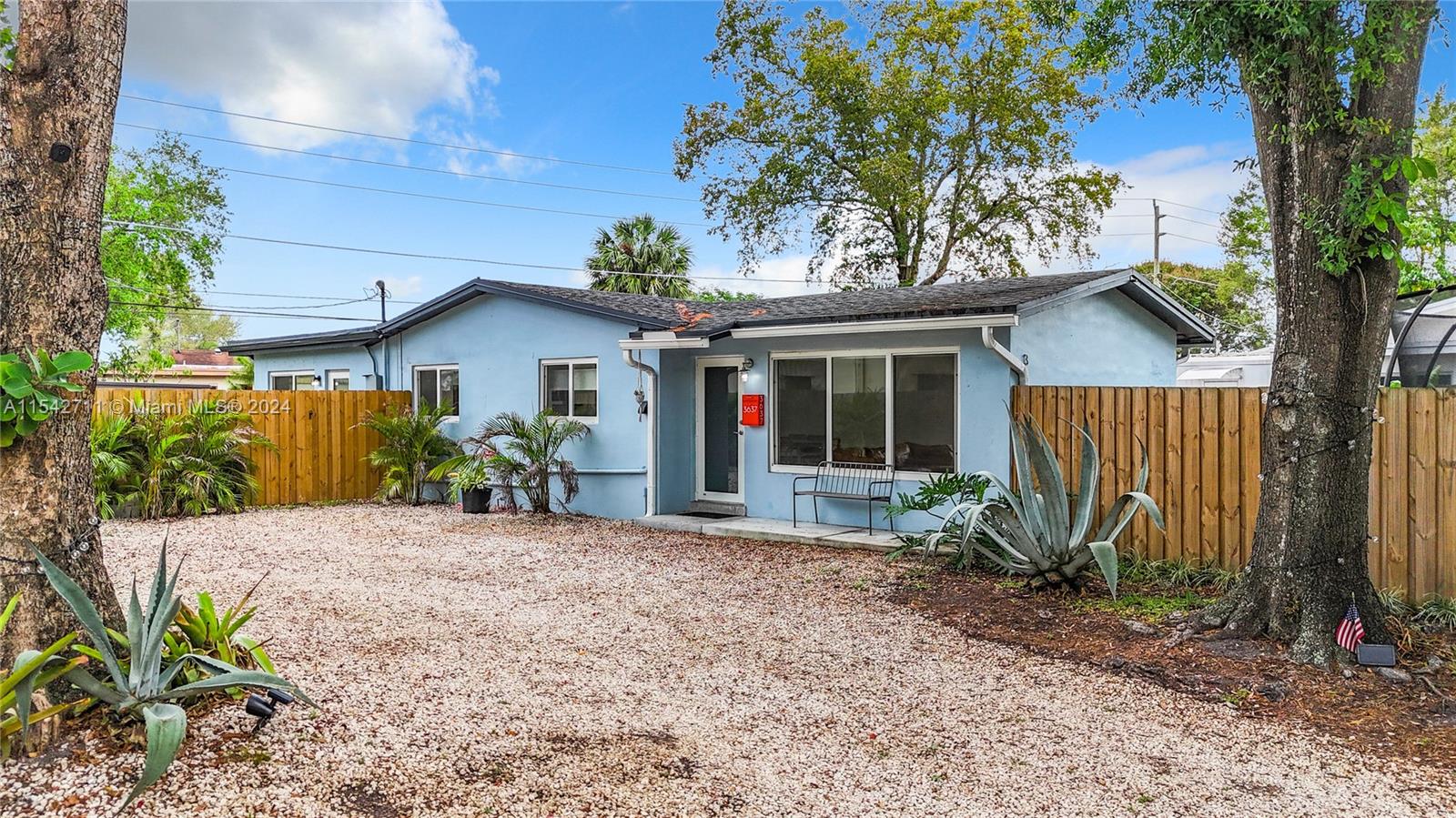 3637 Riverland Rd