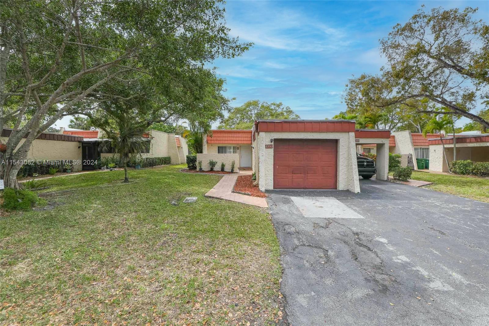 6553 NW 99th Ave # A20
