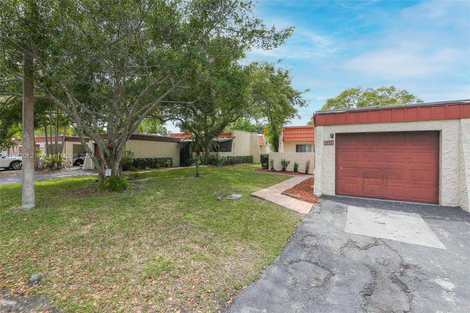 6553 NW 99th Ave # A20