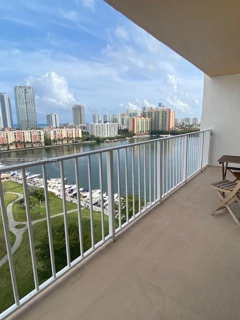 290 174th St # 1614