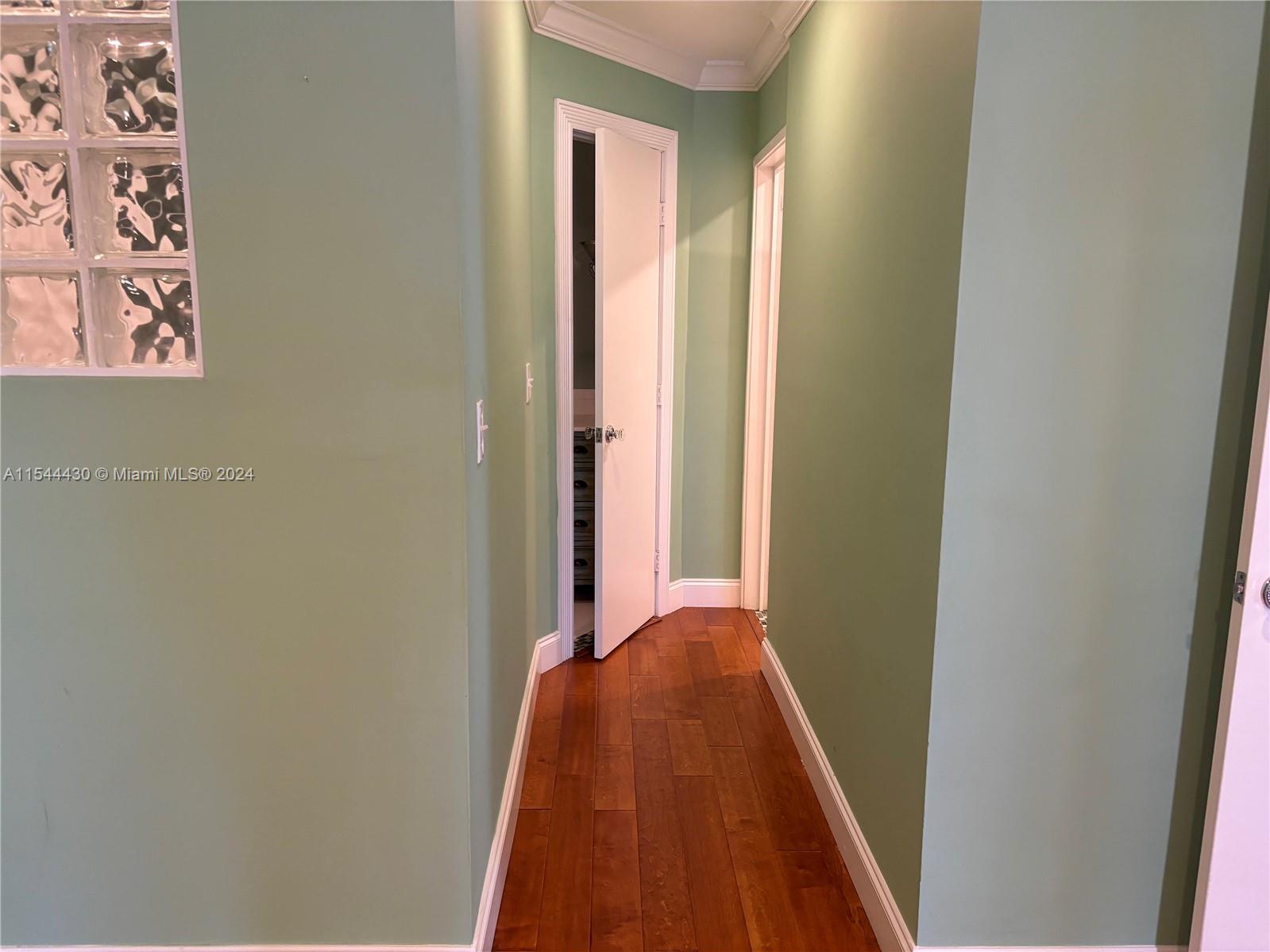 122 Briarwood Cir # 1 Unit: 4-1