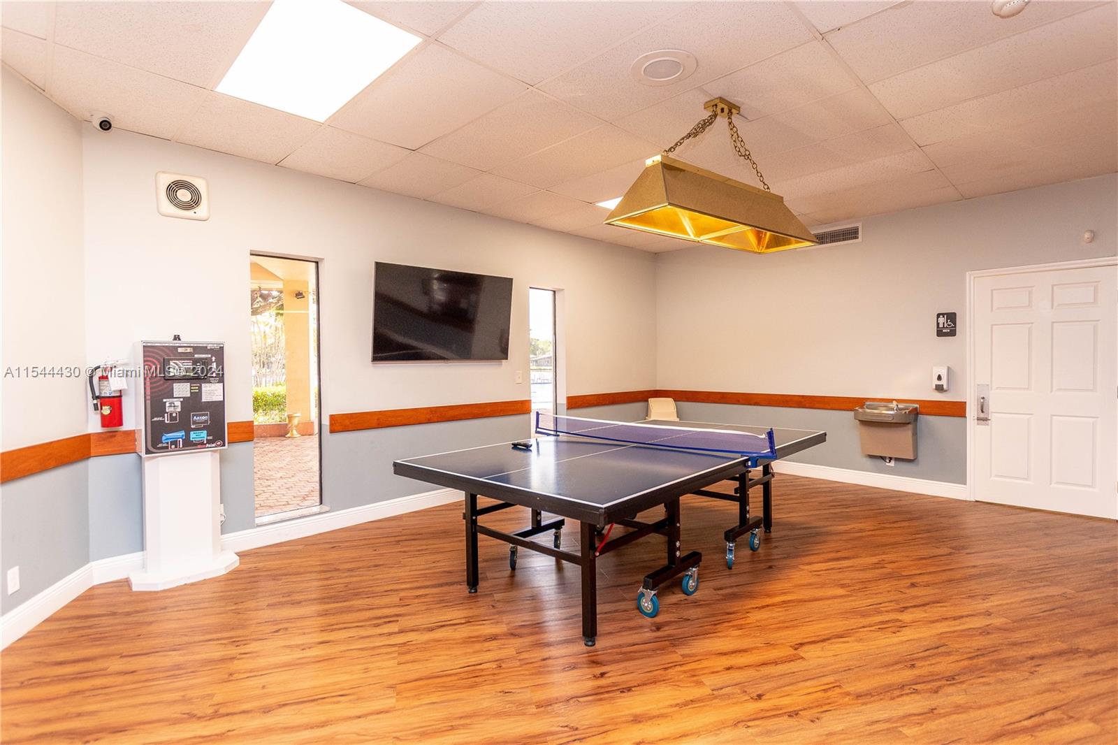 122 Briarwood Cir # 1 Unit: 4-1