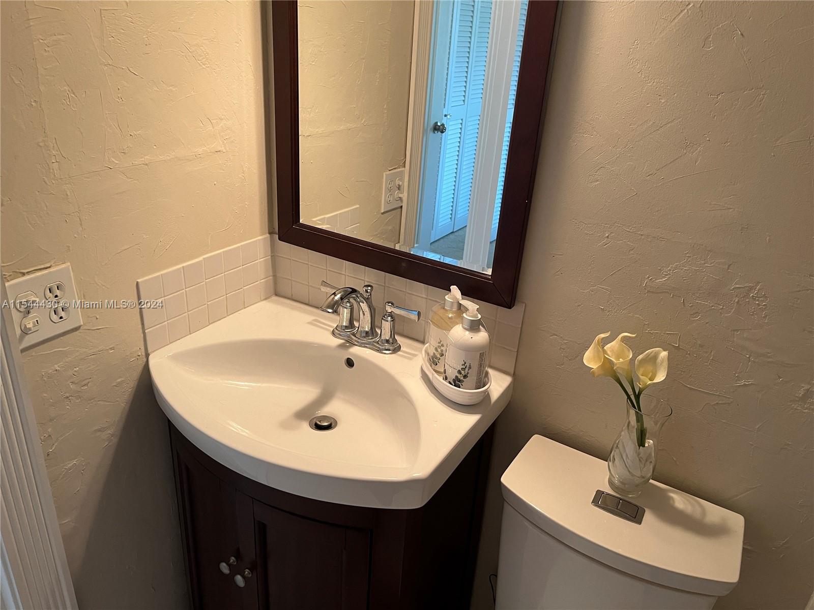 122 Briarwood Cir # 1 Unit: 4-1