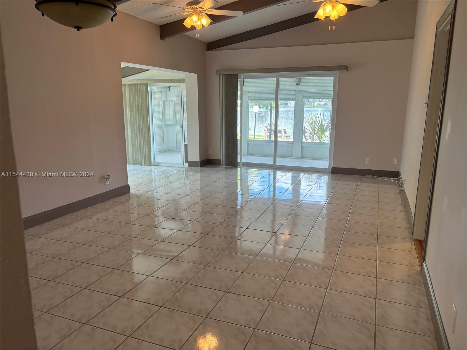 122 Briarwood Cir # 1 Unit: 4-1