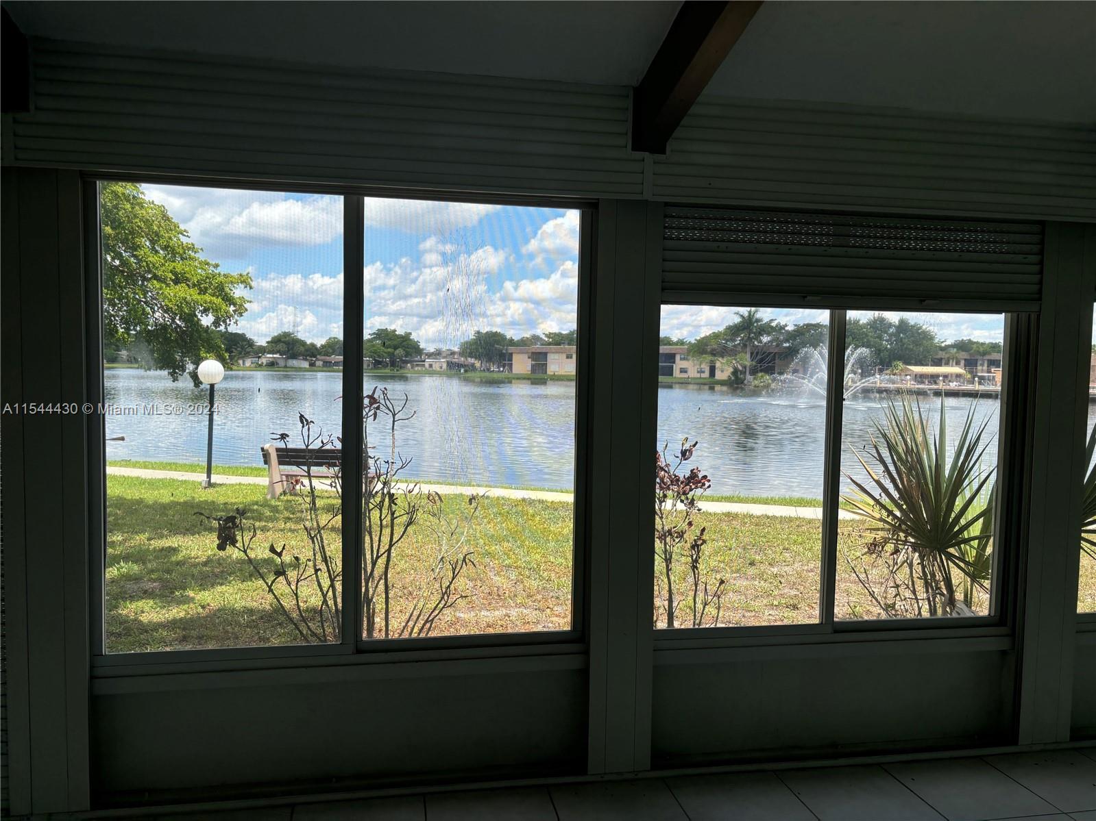 122 Briarwood Cir # 1 Unit: 4-1