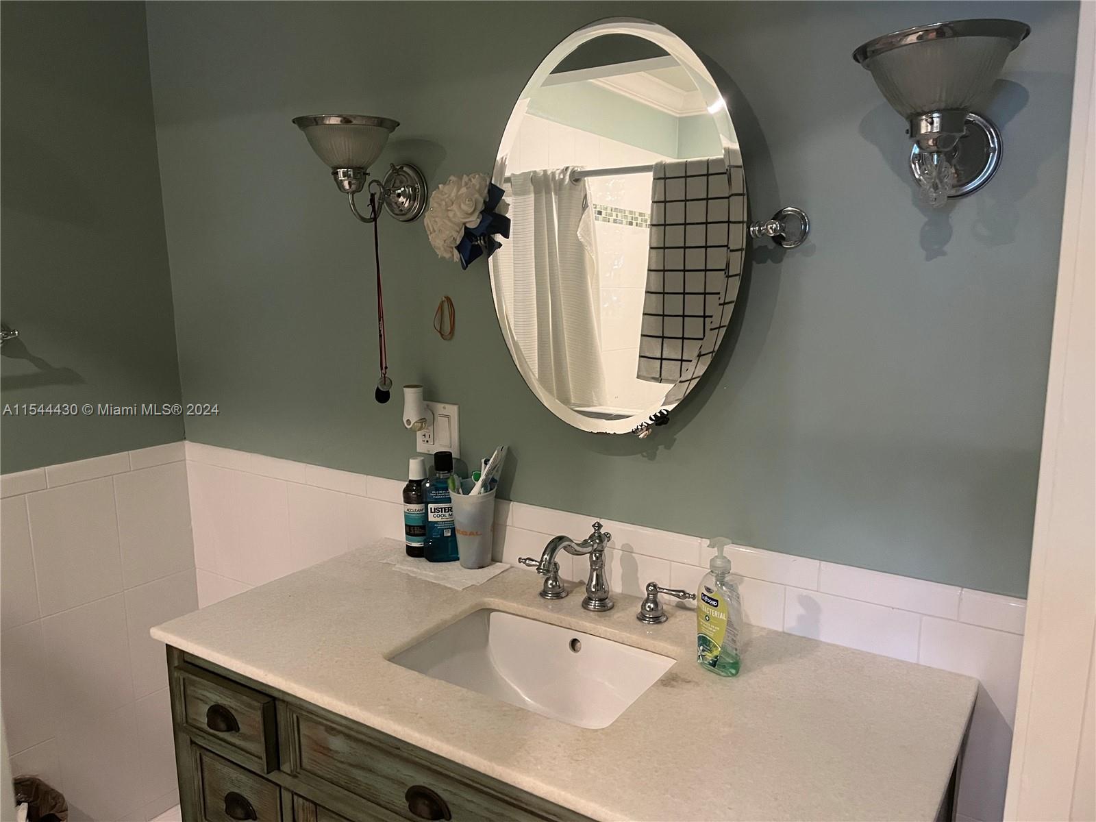 122 Briarwood Cir # 1 Unit: 4-1