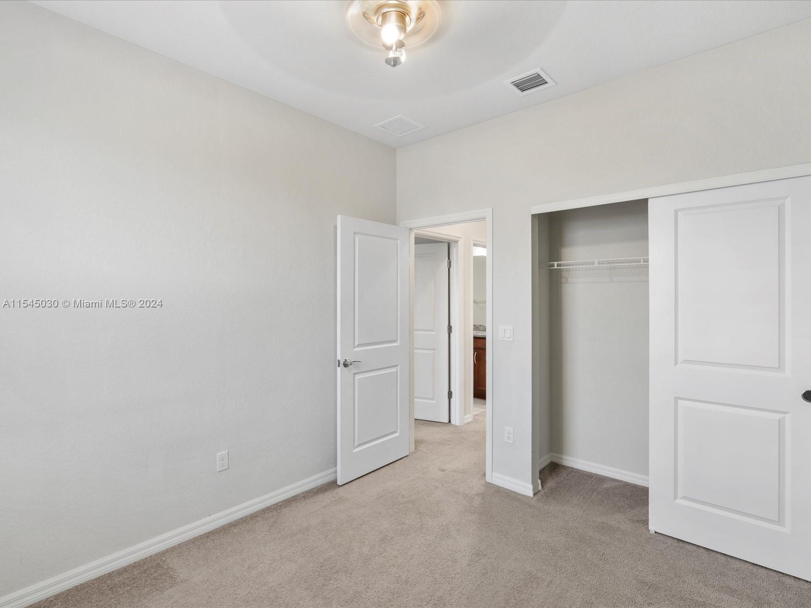 1240 Eucalyptus Dr # 5