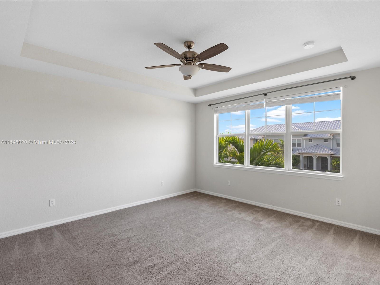 1240 Eucalyptus Dr # 5