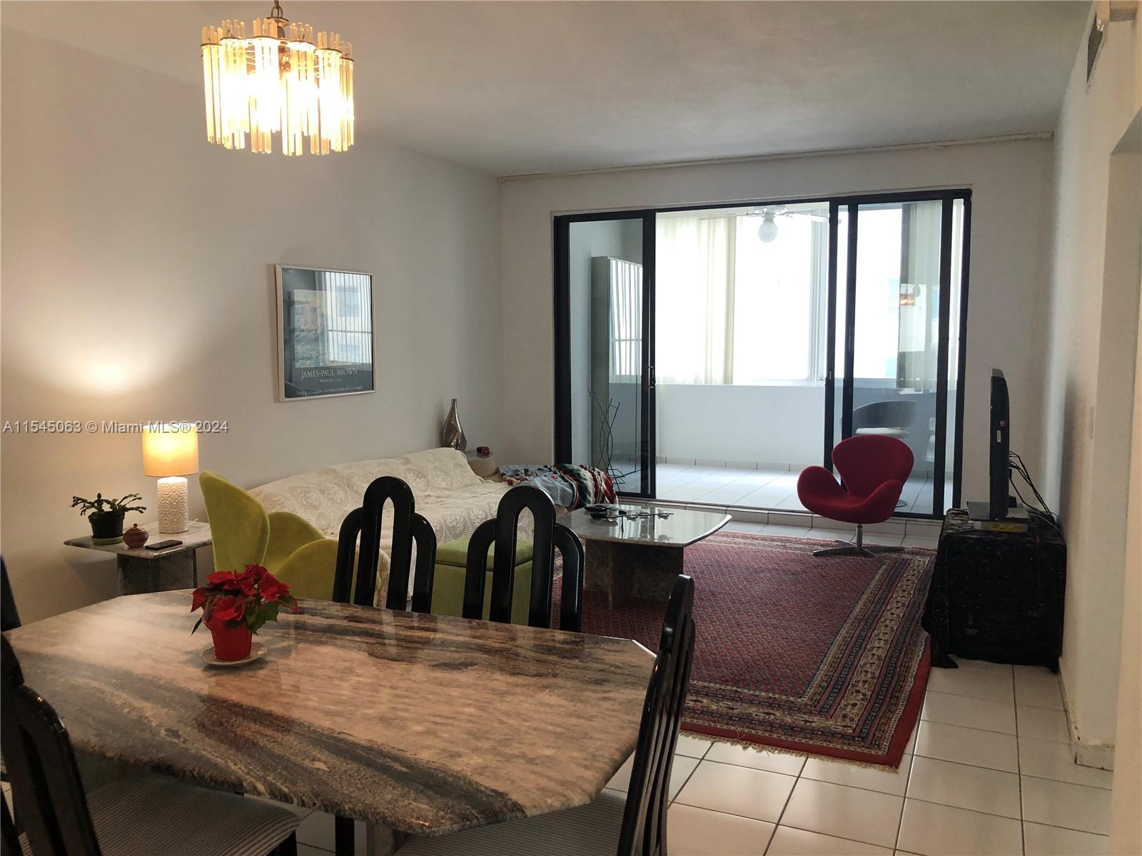 5005 Collins Ave # 1523