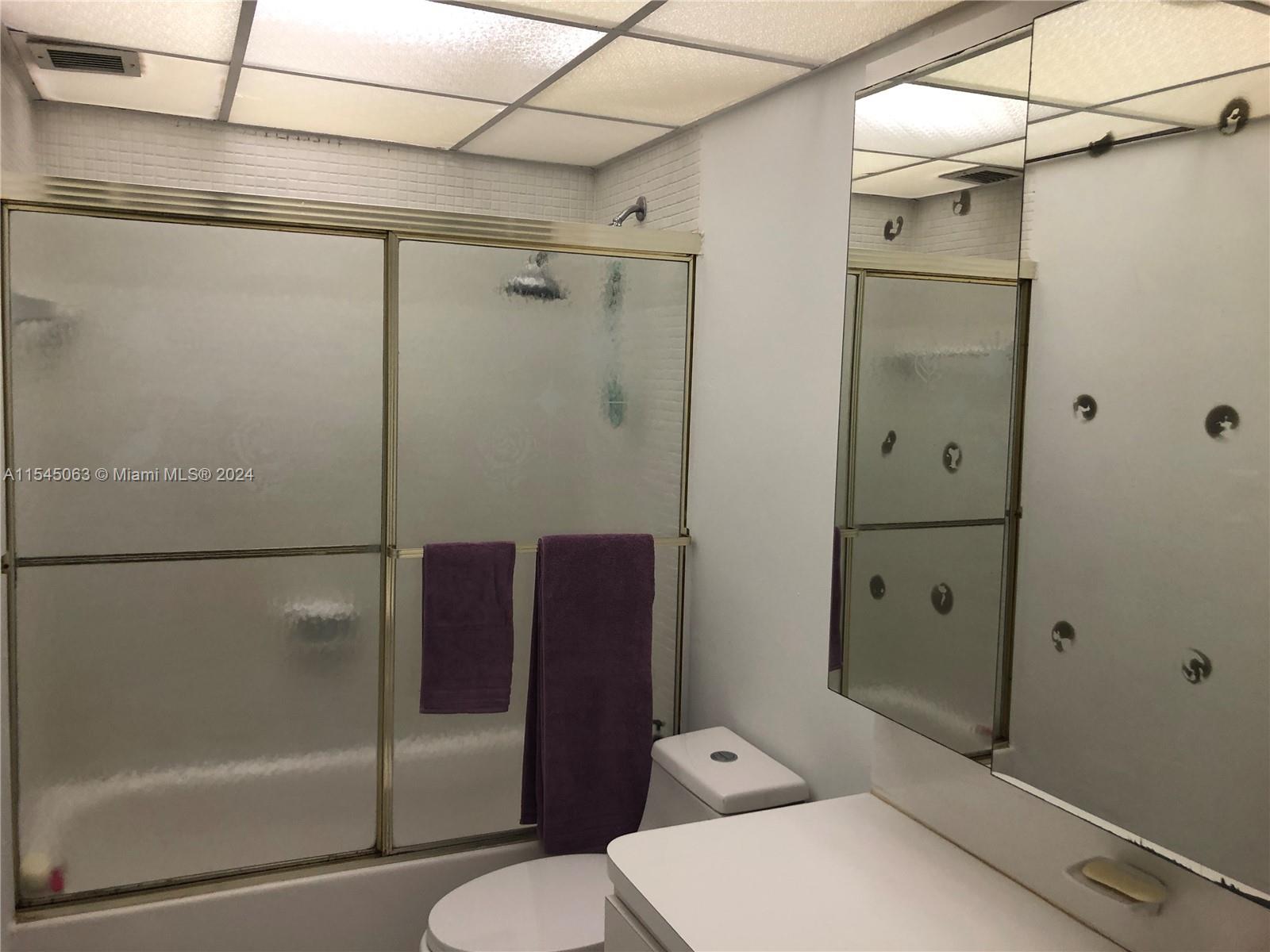 5005 Collins Ave # 1523