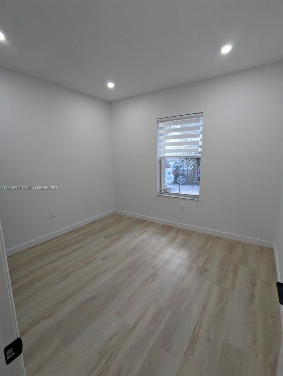 3745 Amalfi Dr