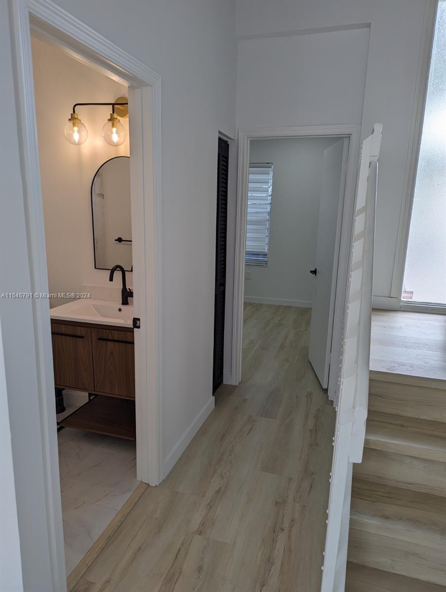 3745 Amalfi Dr