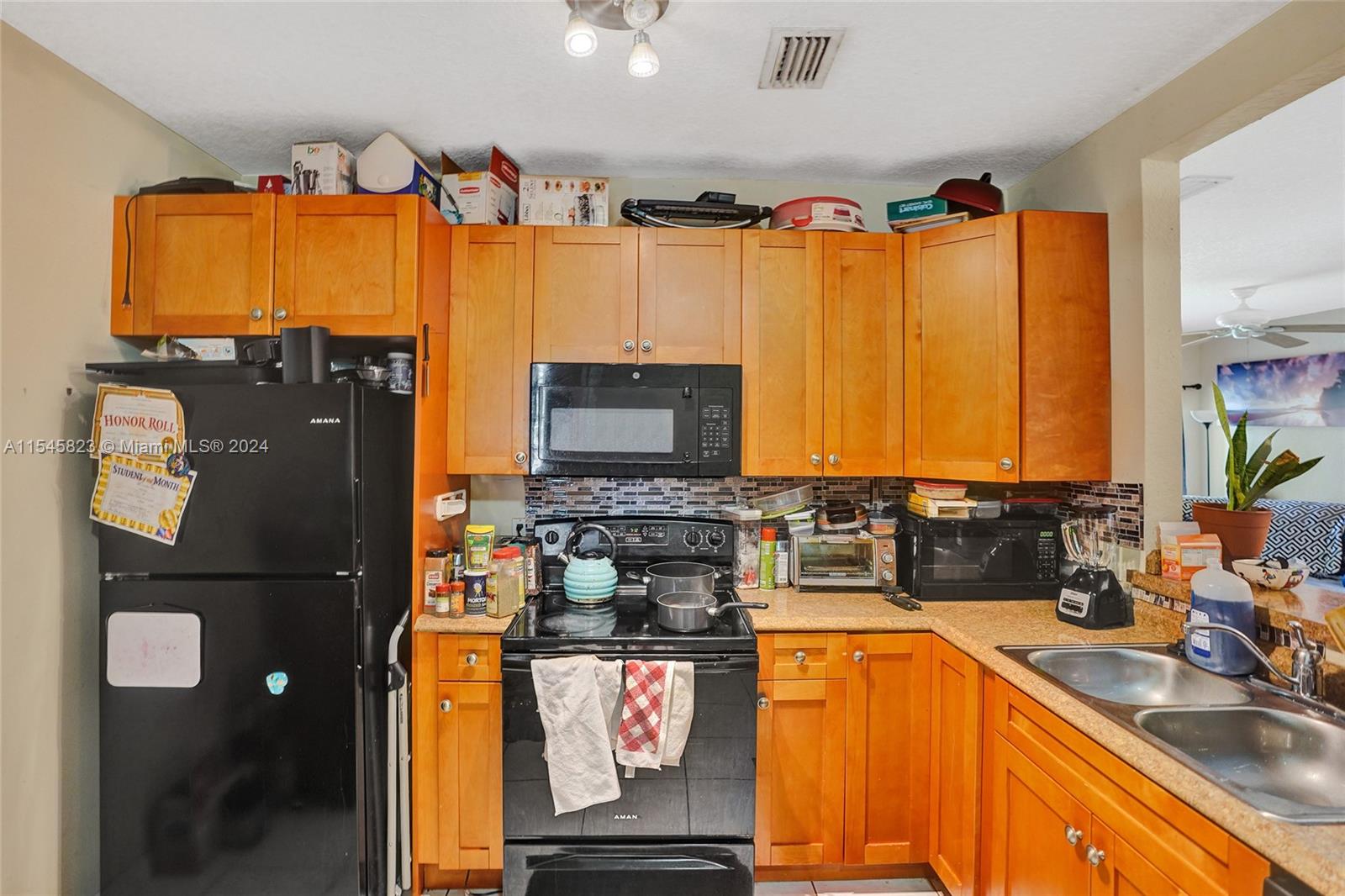 1133 Golden Lakes Blvd # 826