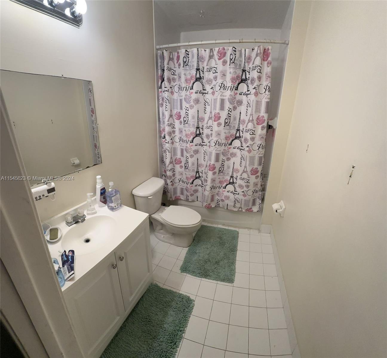 1133 Golden Lakes Blvd # 826