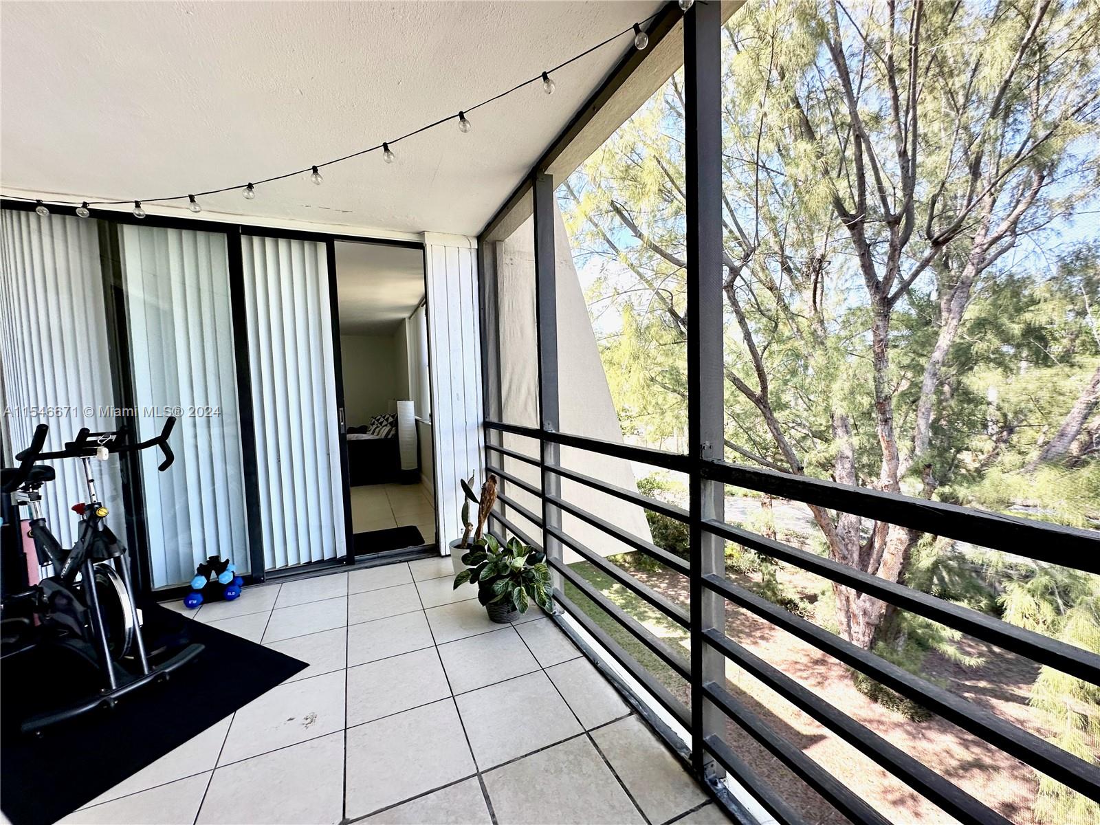 20441 NE 30th Ave # 9 Unit: 414-9