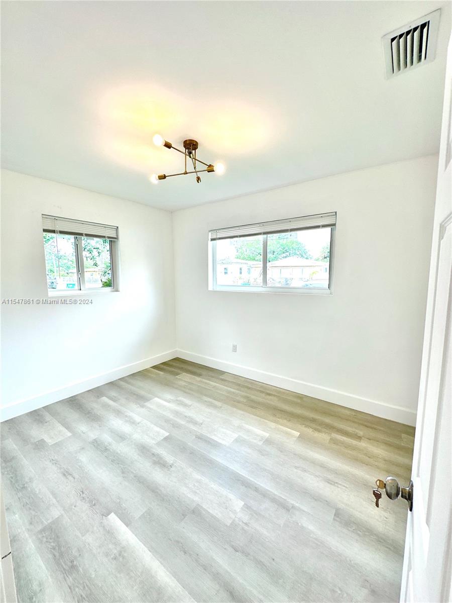 2900 NW 52nd St