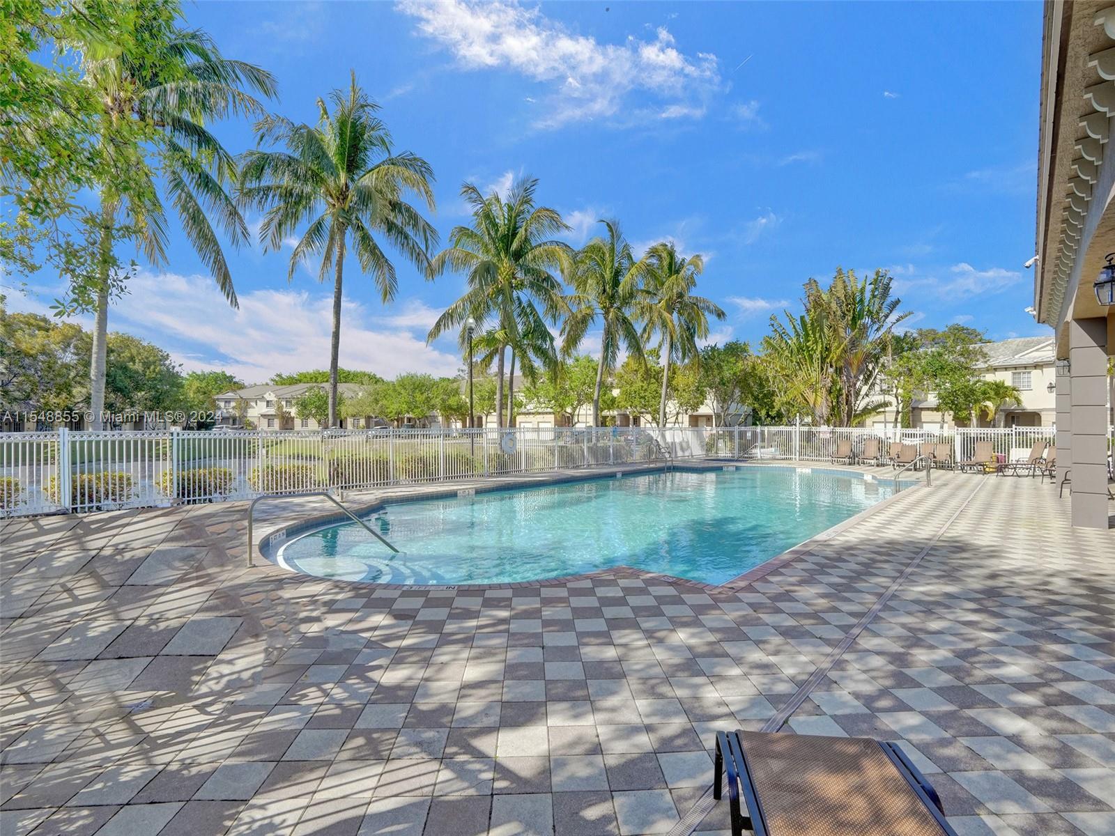 1215 Lucaya Dr # 0
