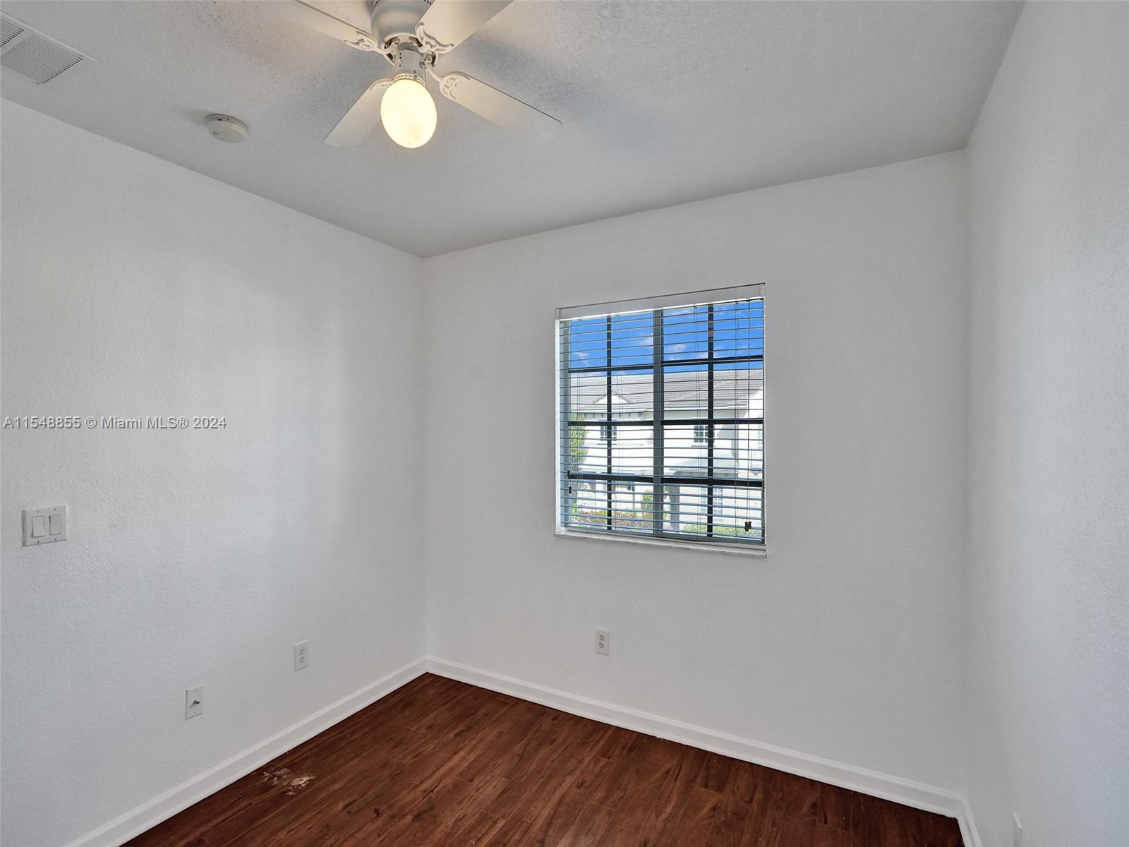 1215 Lucaya Dr # 0