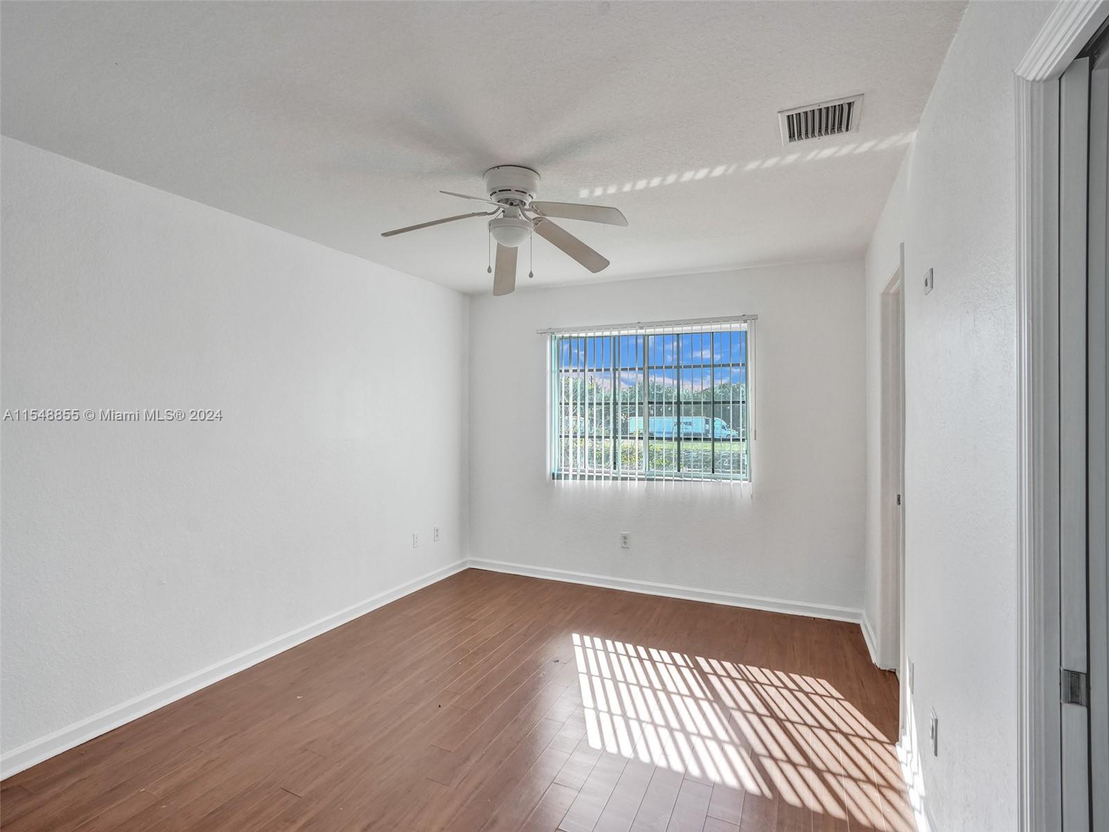 1215 Lucaya Dr # 0