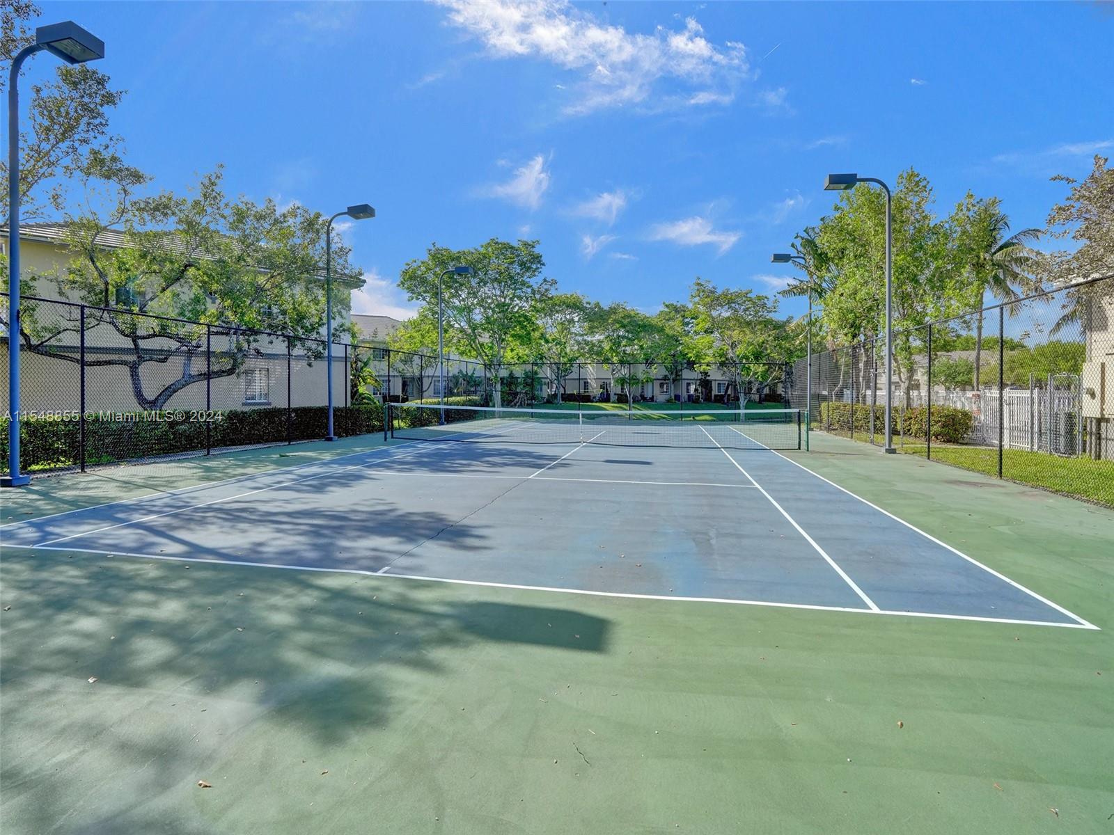 1215 Lucaya Dr # 0
