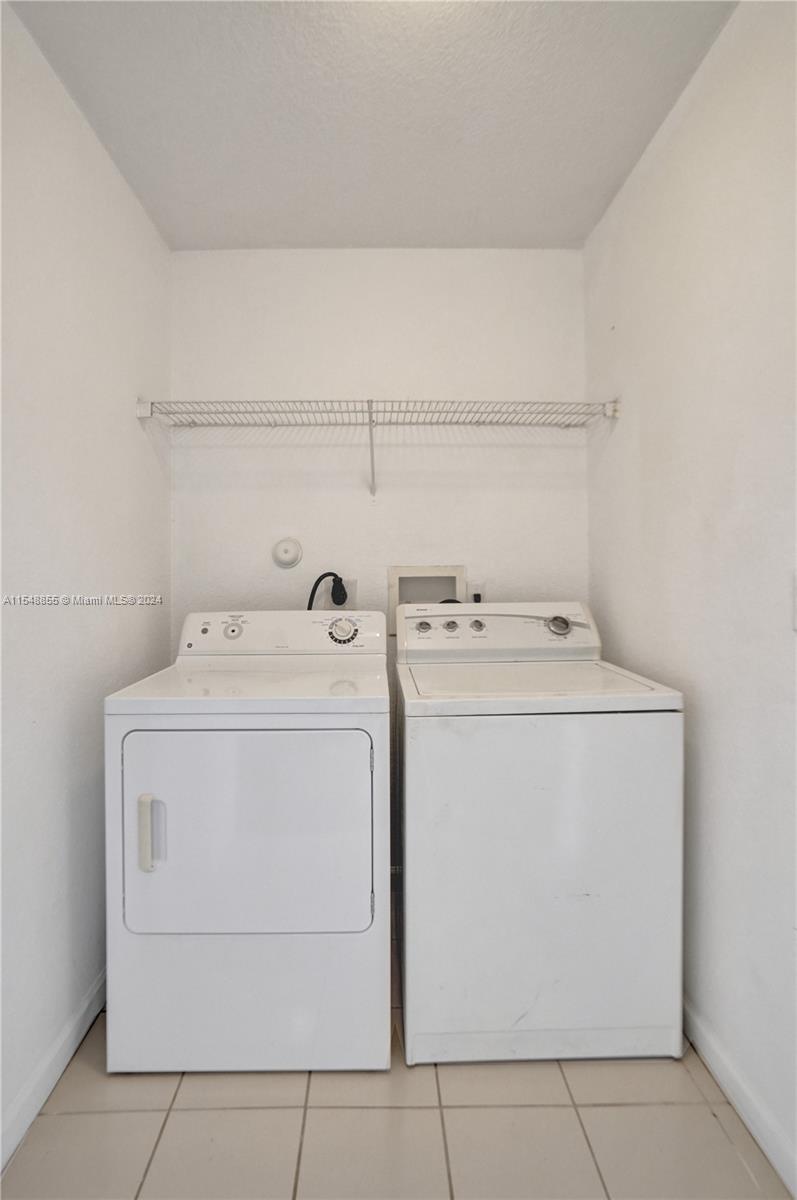 1215 Lucaya Dr # 0