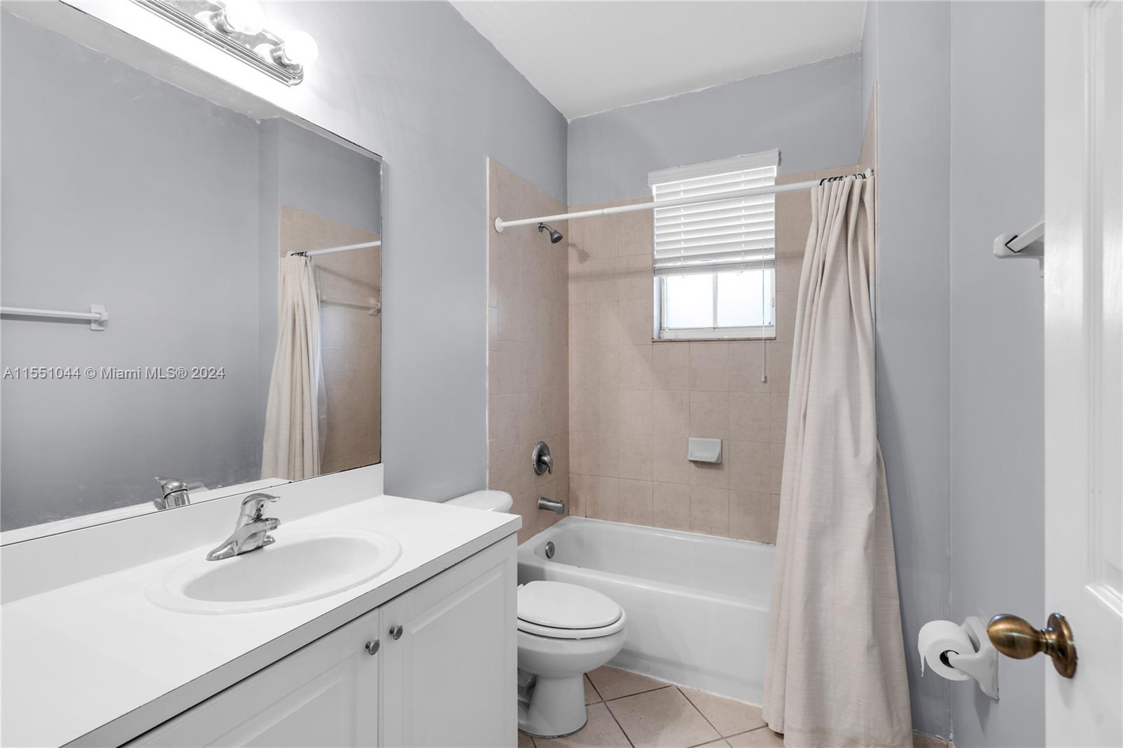 9333 SW 227th St # 6 Unit: 9-6