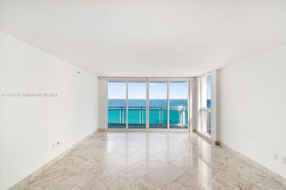 6917 Collins Ave # 1115