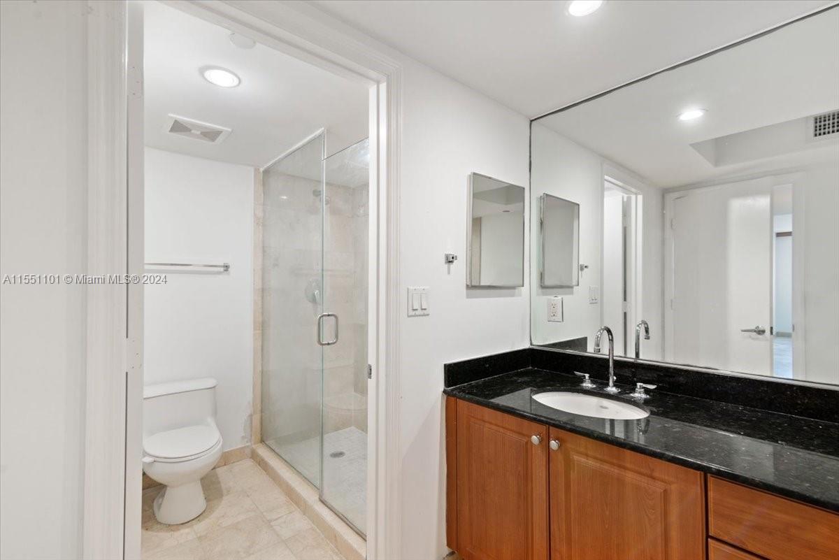 6917 Collins Ave # 1115
