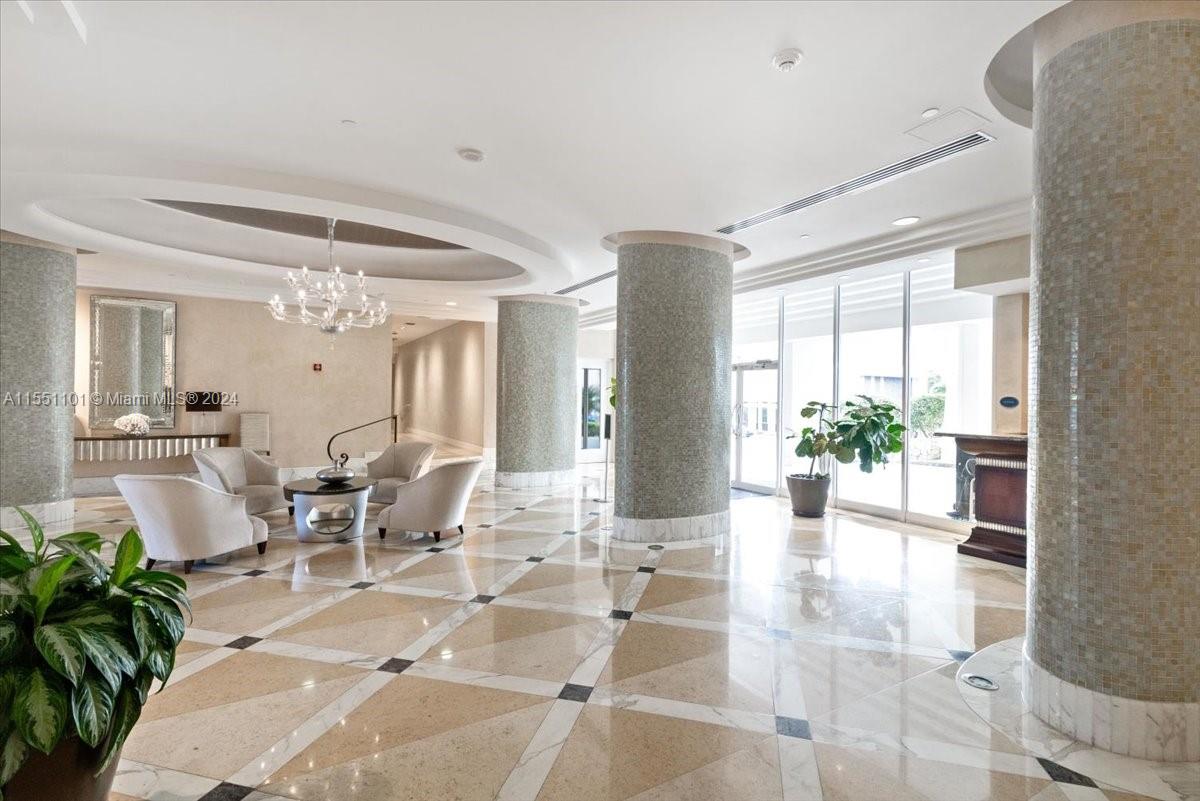 6917 Collins Ave # 1115