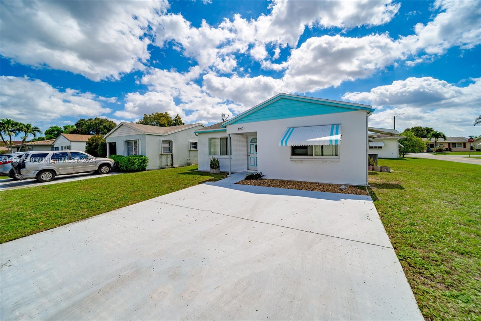 4960 NW 48th Way