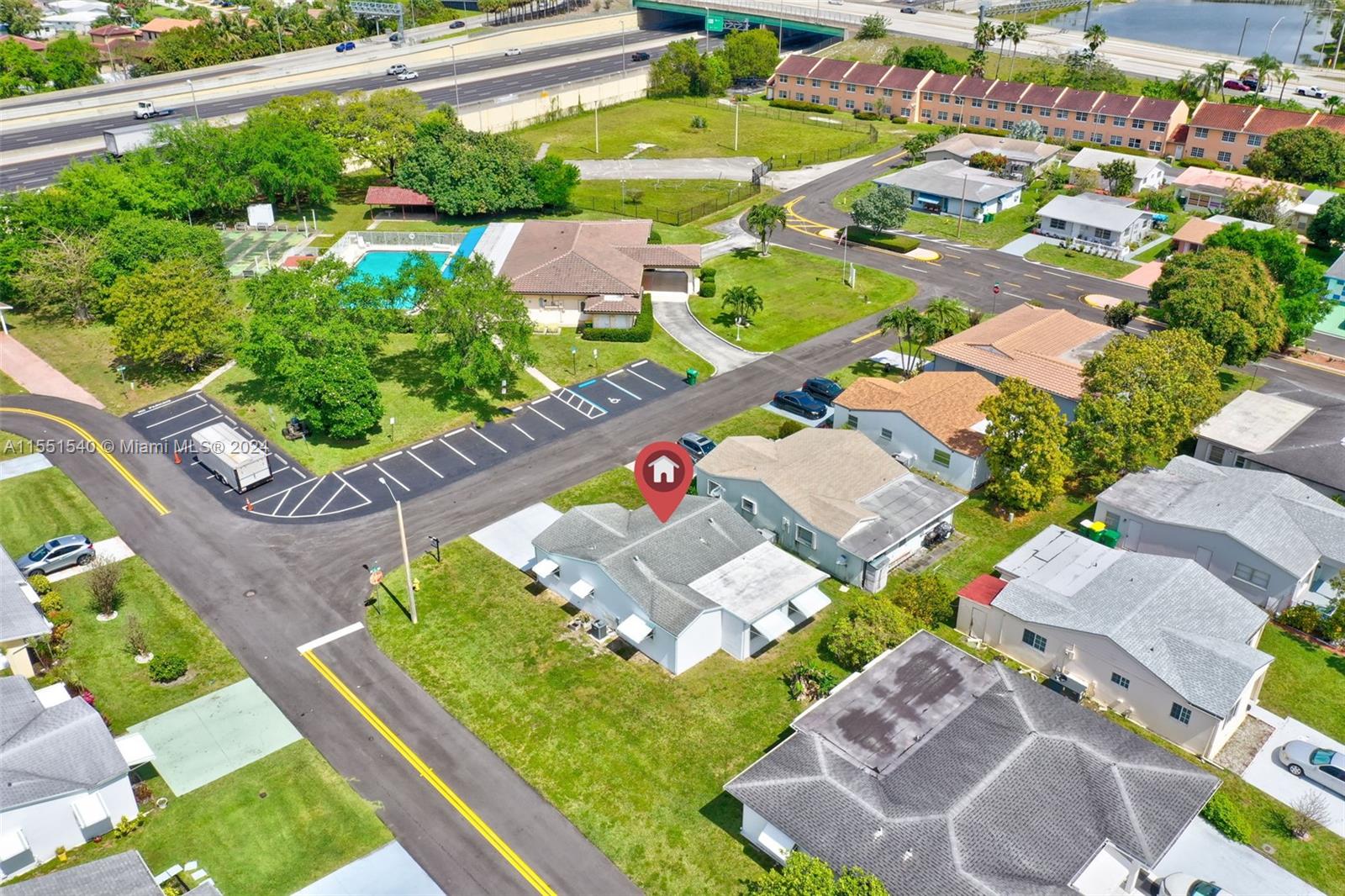 4960 NW 48th Way