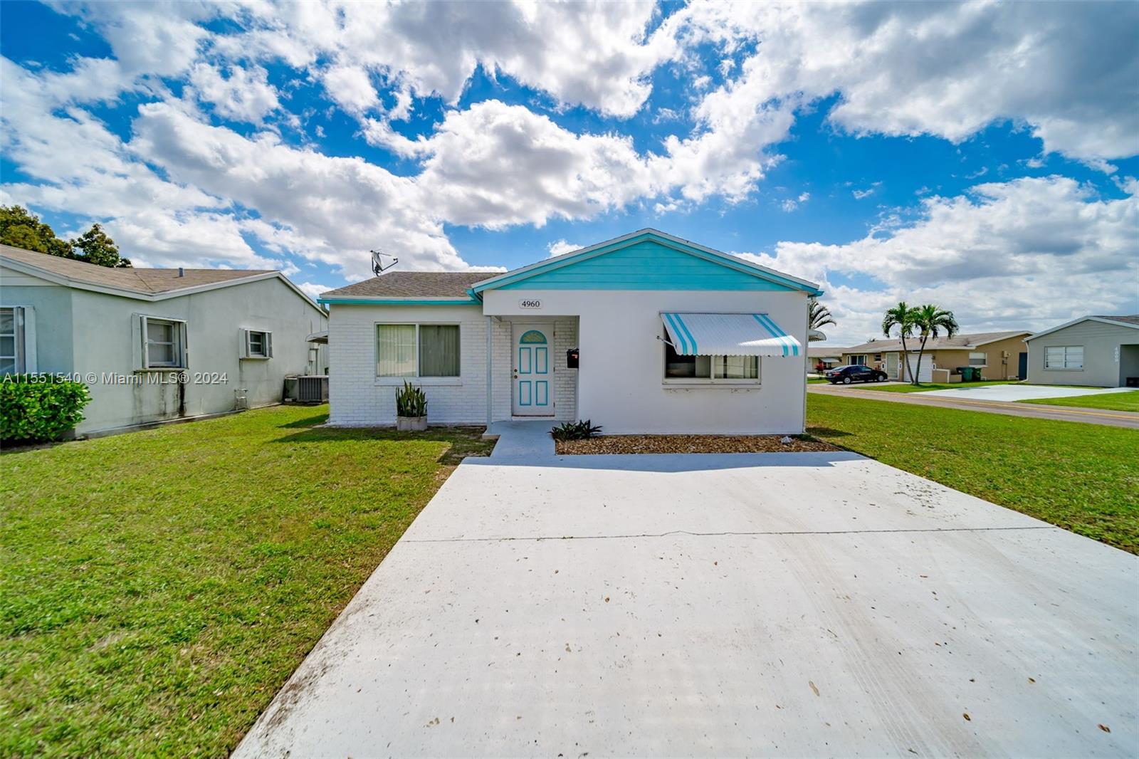 4960 NW 48th Way