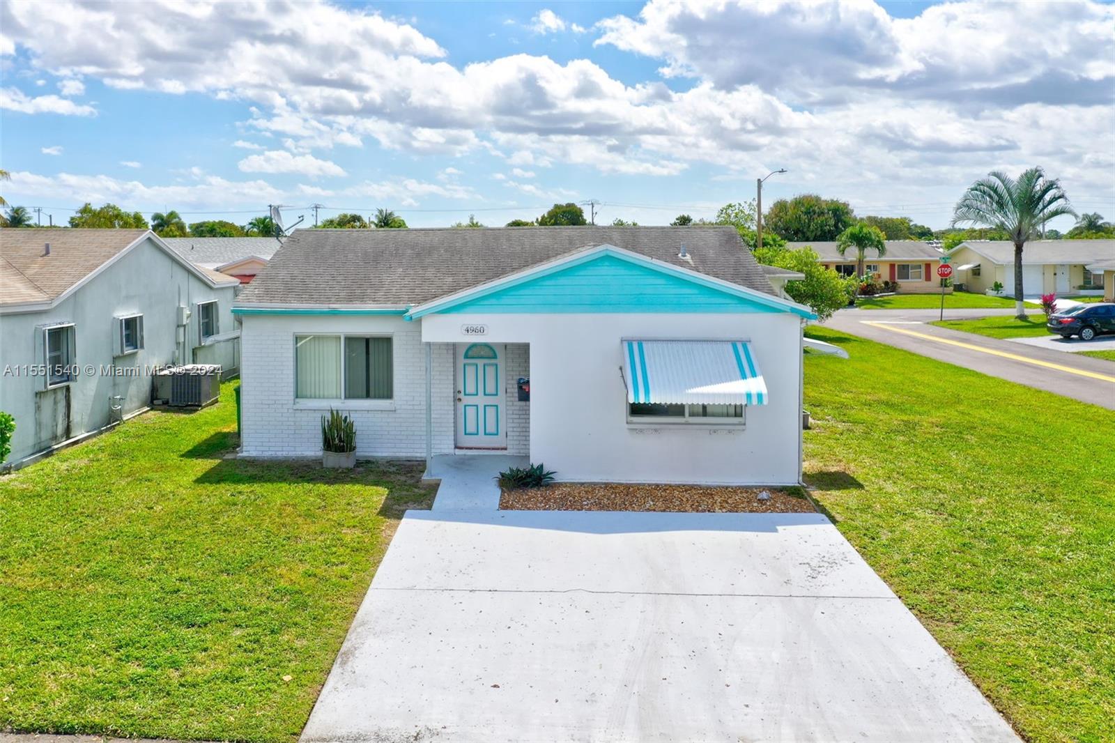 4960 NW 48th Way