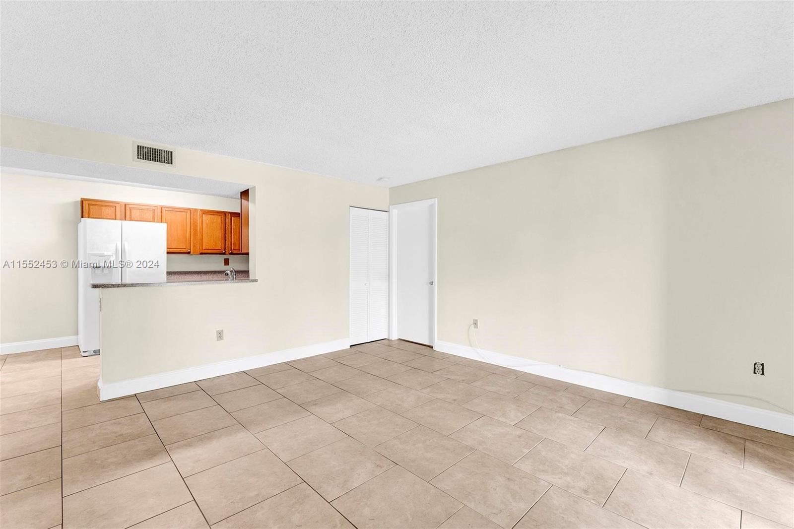 301 Palm Way # 203