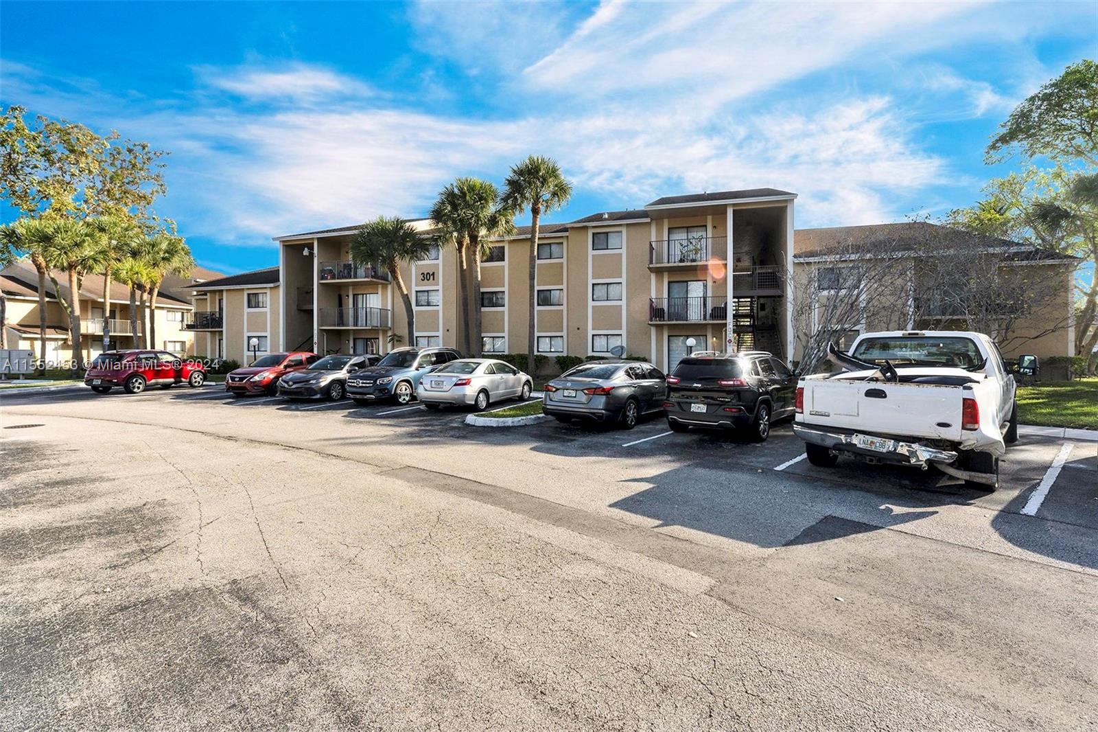 301 Palm Way # 203