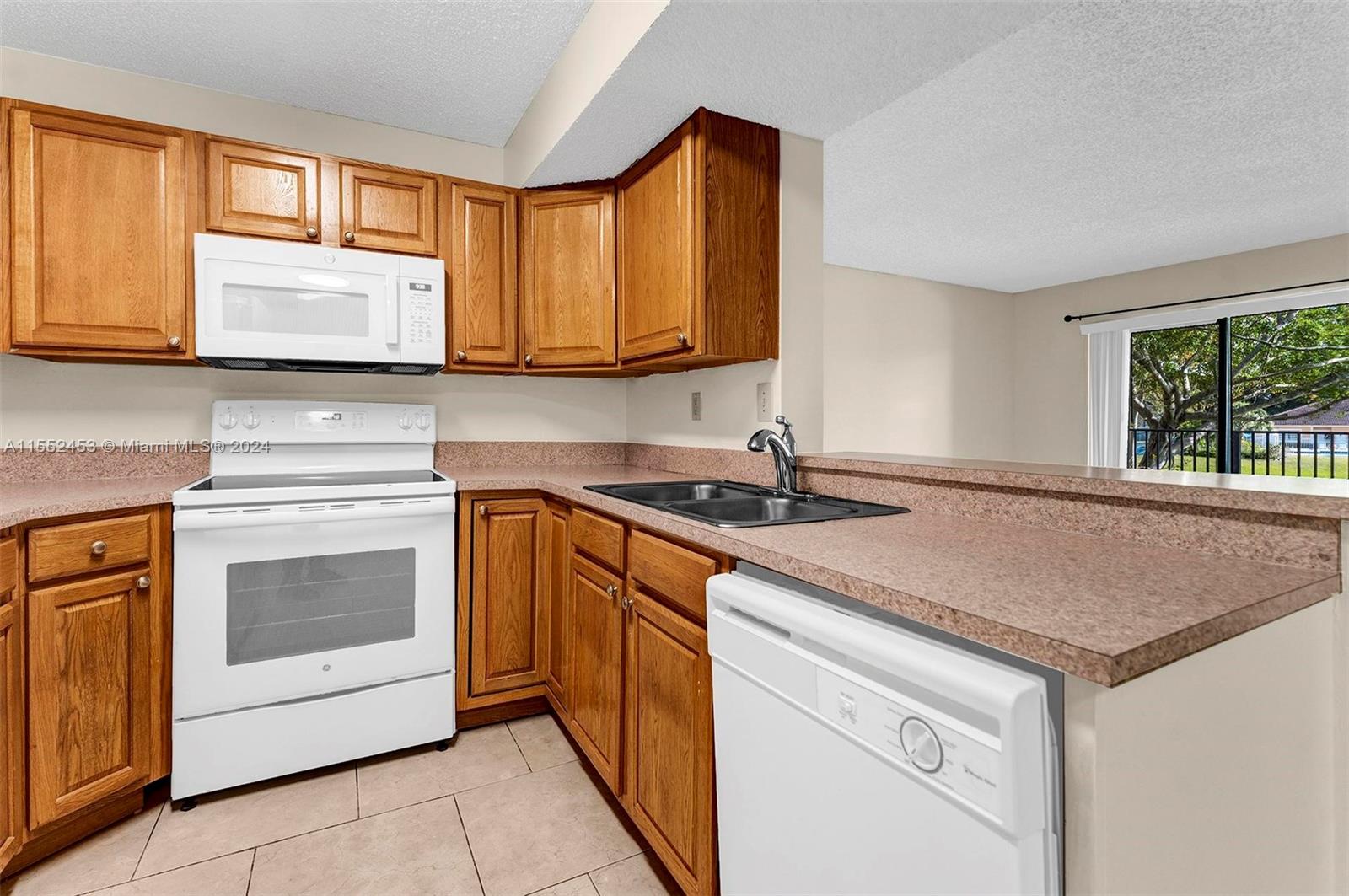 301 Palm Way # 203