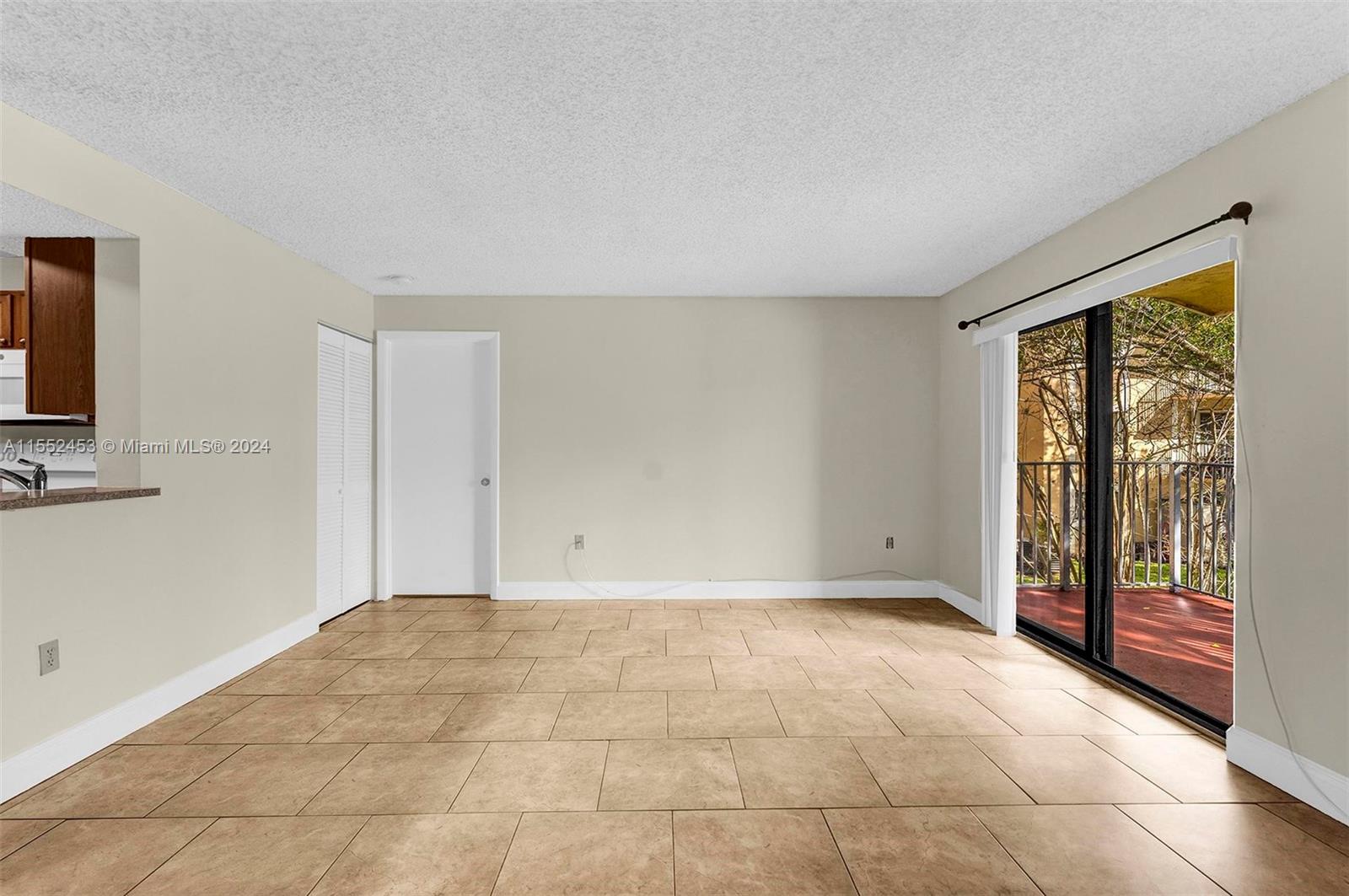 301 Palm Way # 203