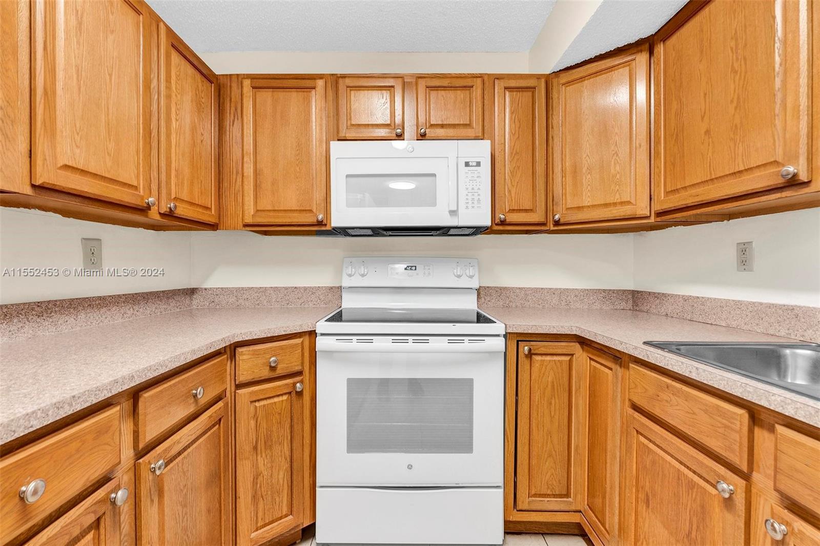 301 Palm Way # 203