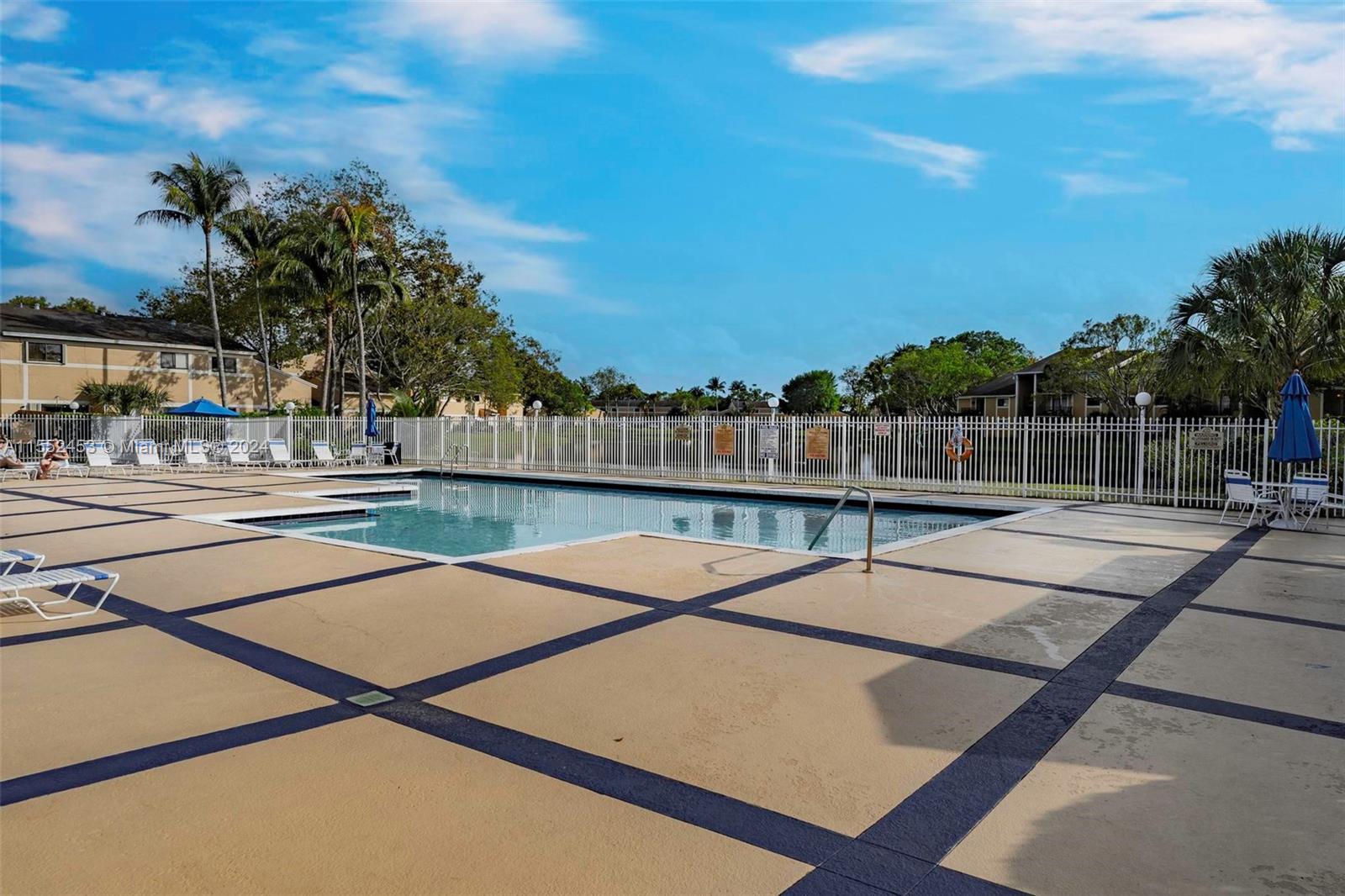 301 Palm Way # 203
