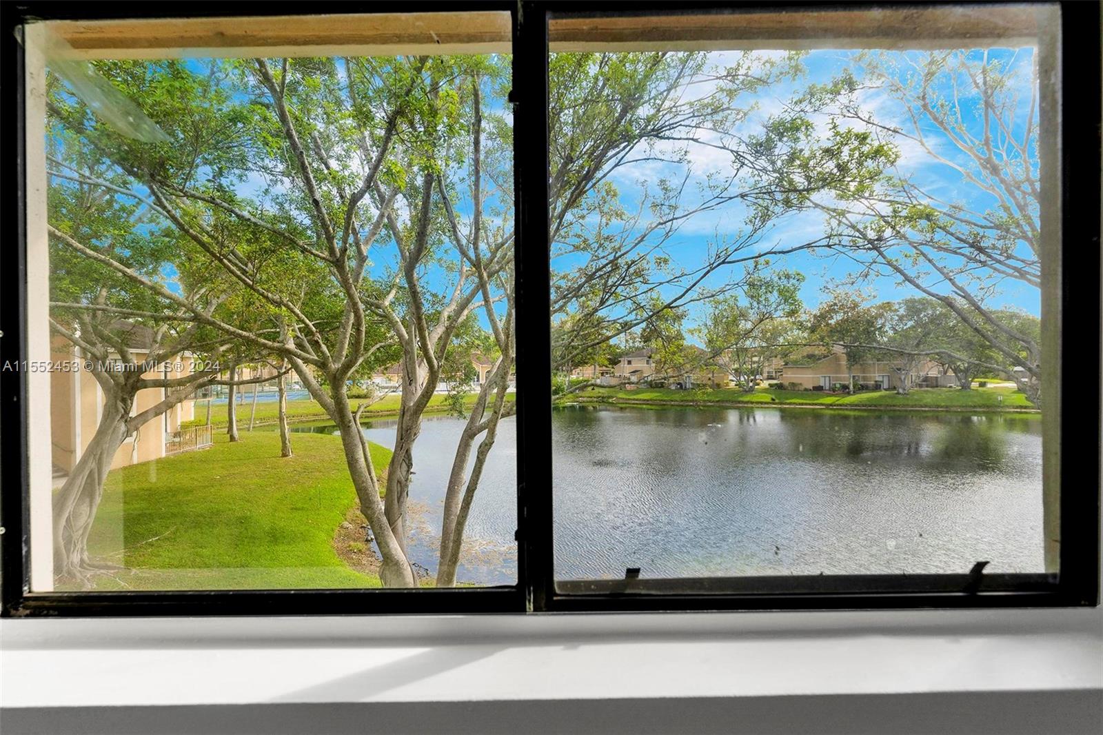 301 Palm Way # 203