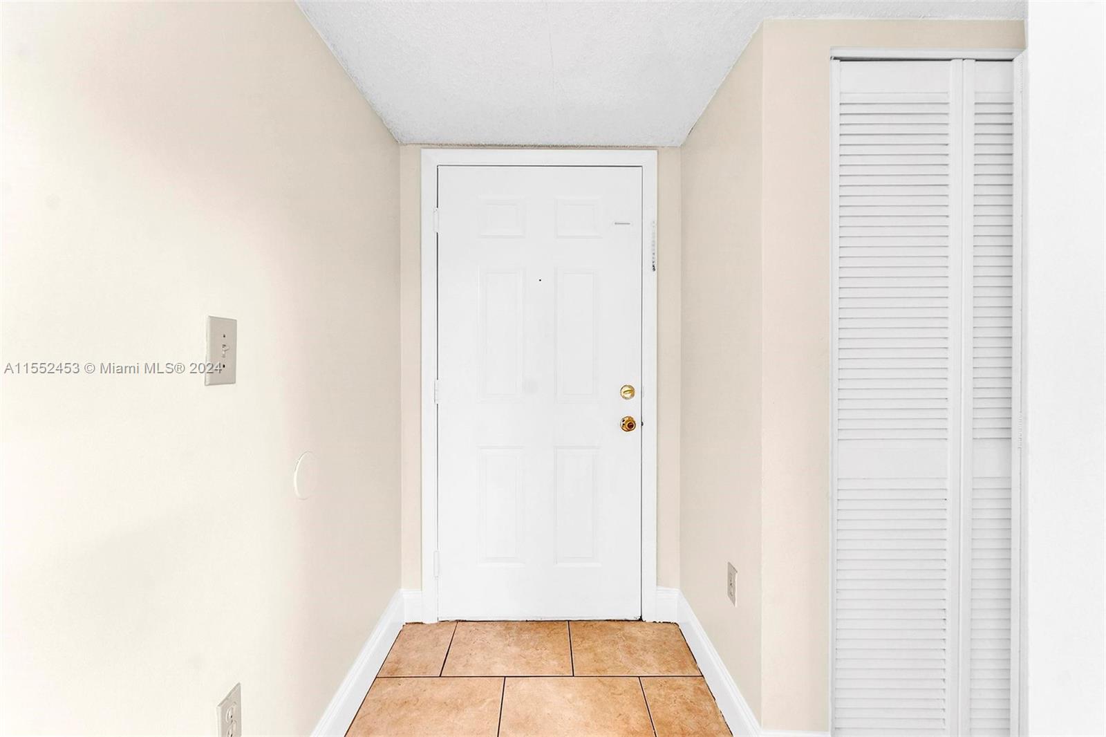 301 Palm Way # 203