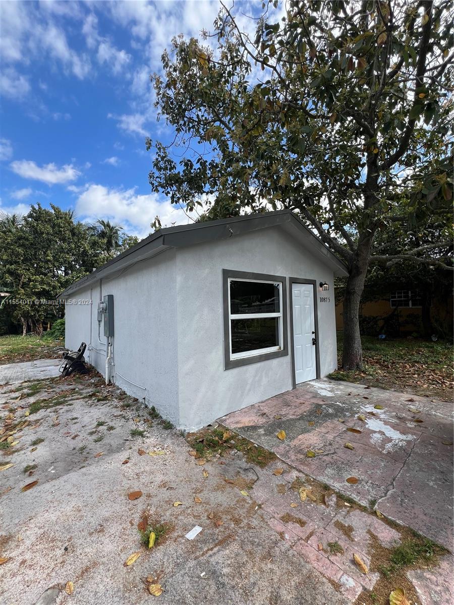 10875 NW 10th Ave