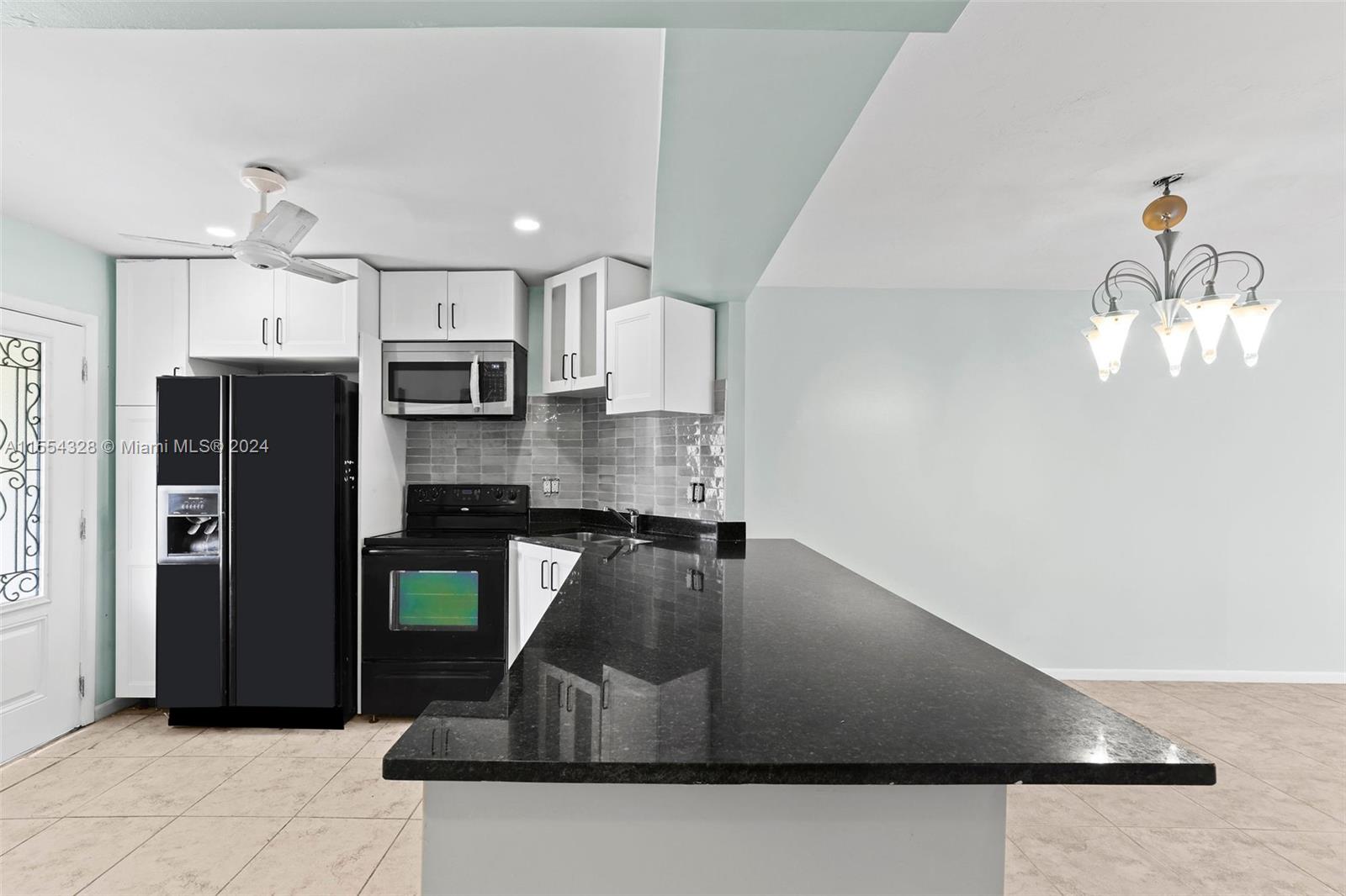 3330 Spanish Moss Ter # 402