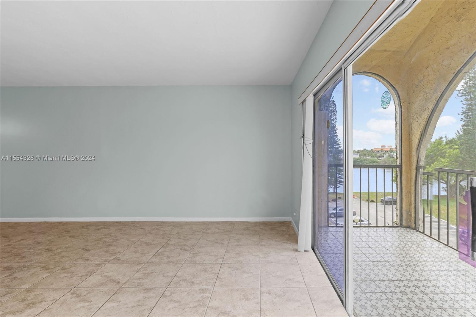 3330 Spanish Moss Ter # 402