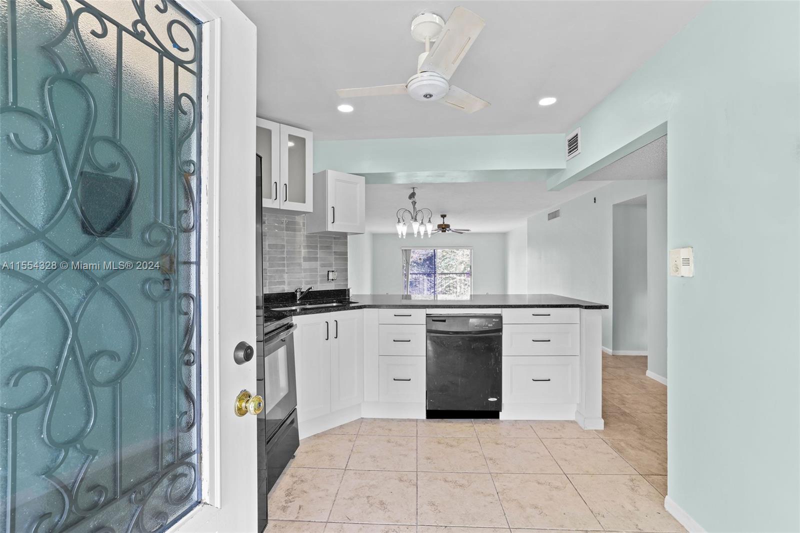 3330 Spanish Moss Ter # 402