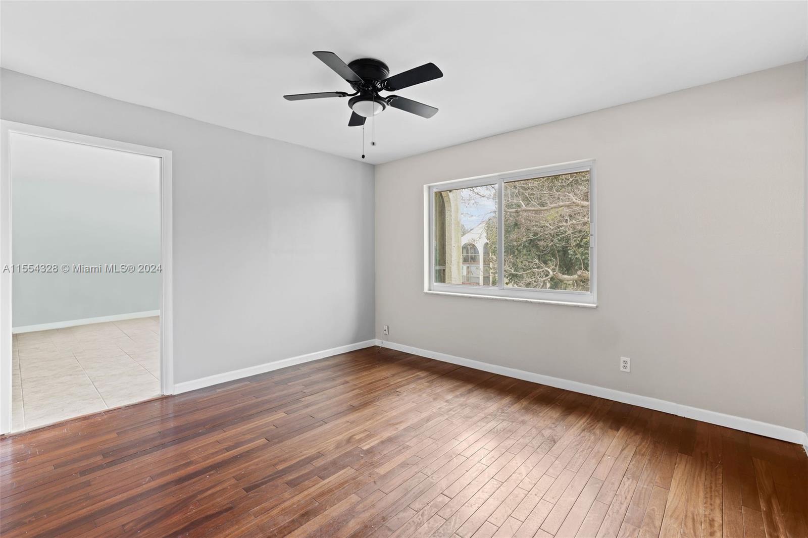 3330 Spanish Moss Ter # 402
