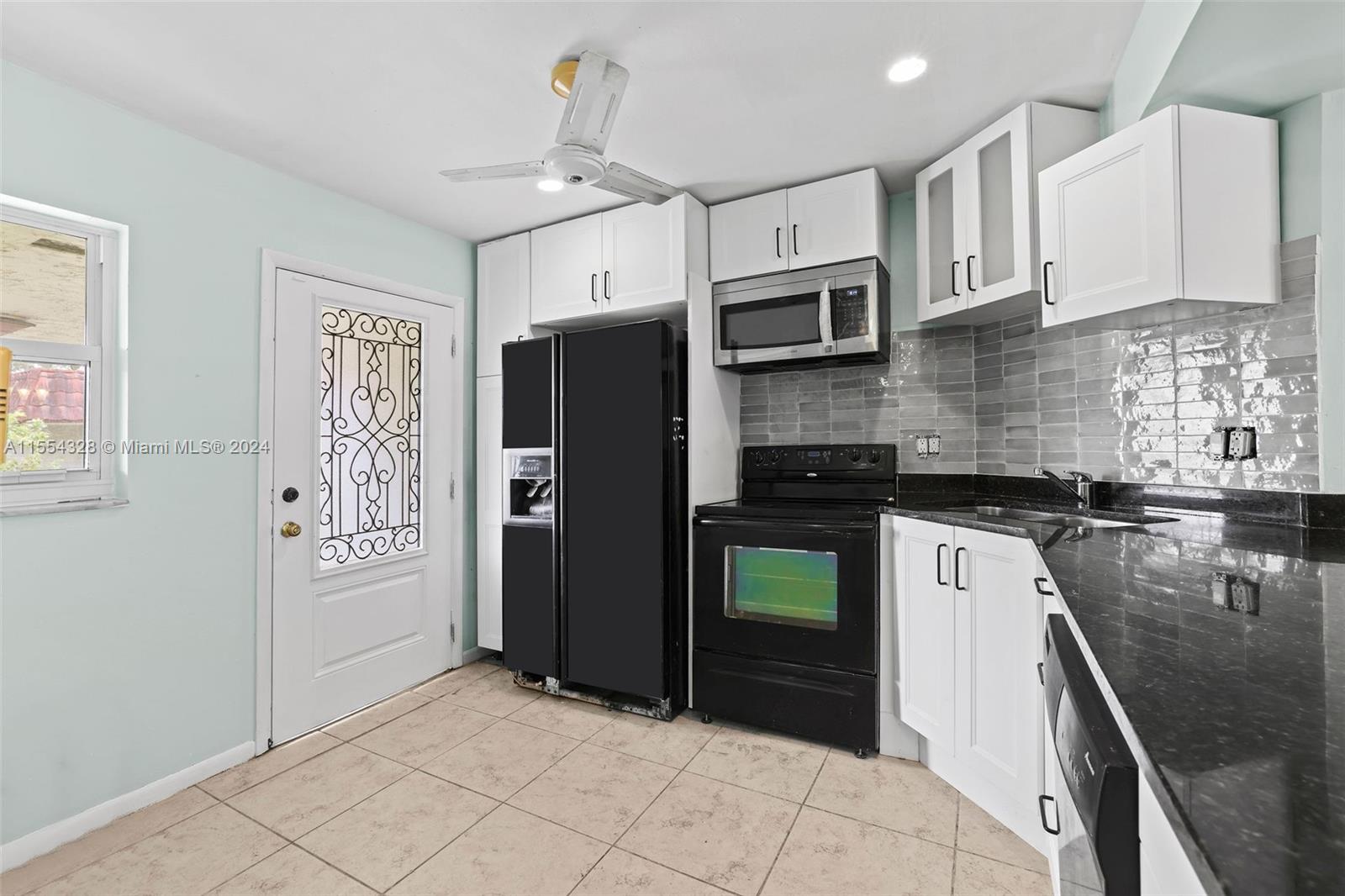3330 Spanish Moss Ter # 402