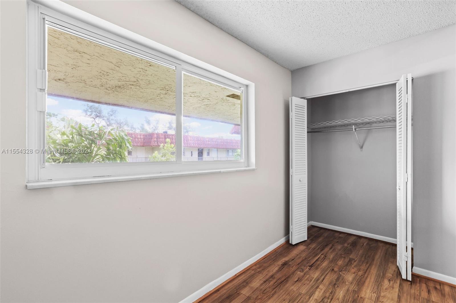 3330 Spanish Moss Ter # 402