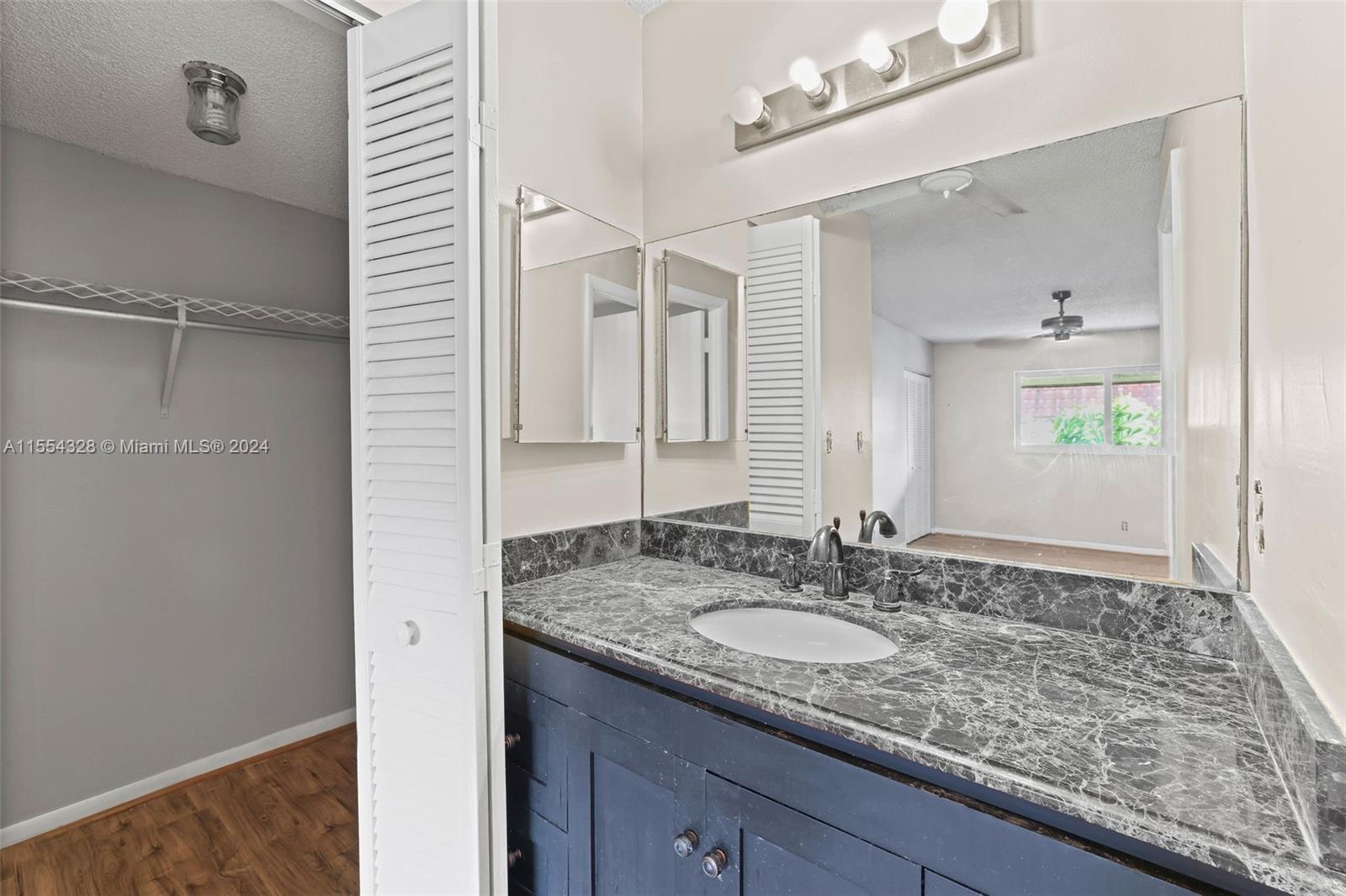 3330 Spanish Moss Ter # 402