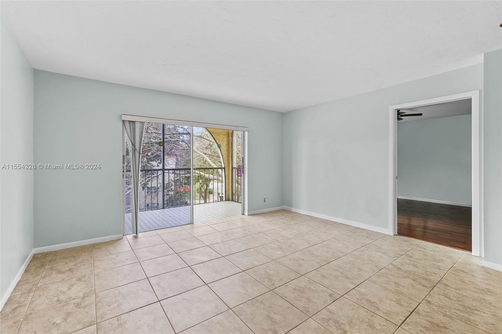 3330 Spanish Moss Ter # 402
